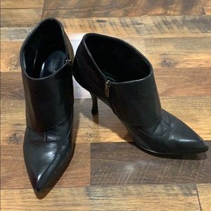 Enzo Angiolini Black Eakeylyme Size 9